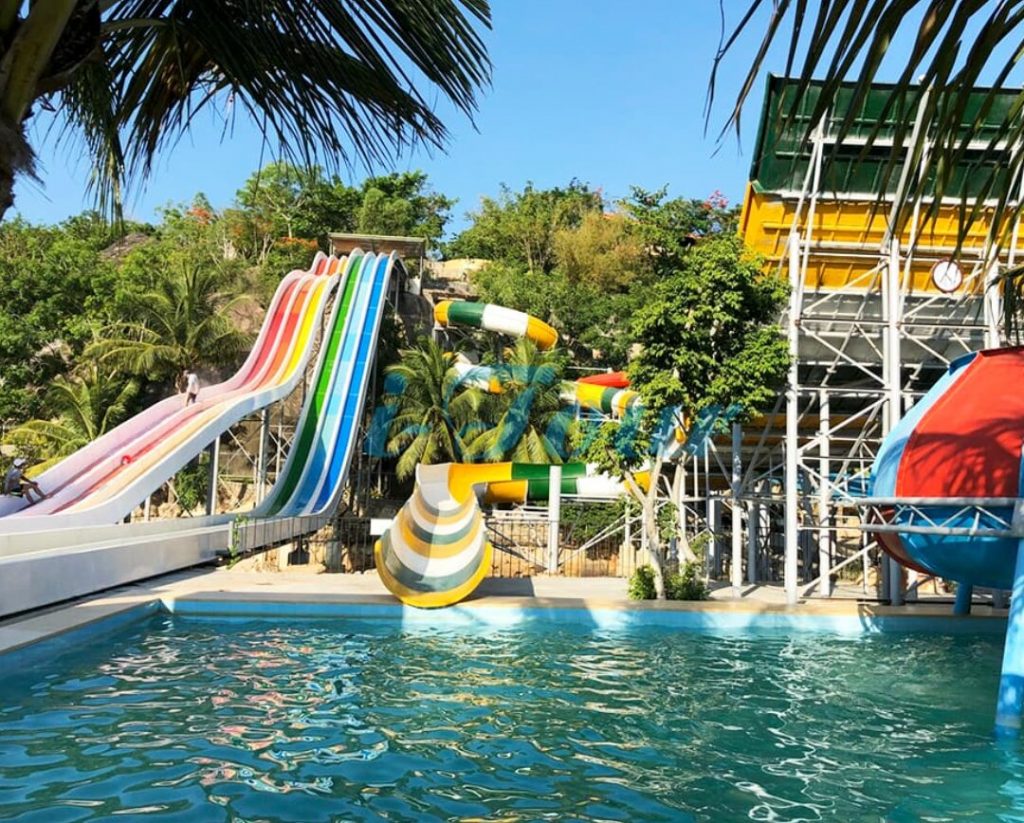 xây dựng resort
