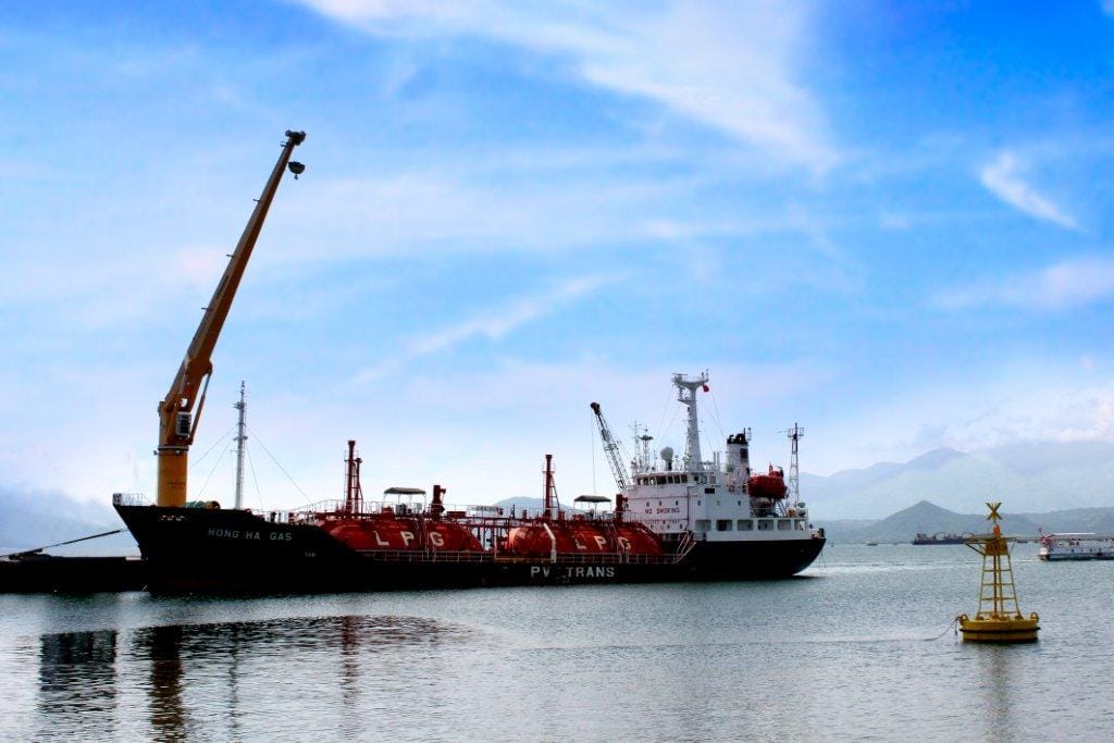 Môi giới thuê tàu